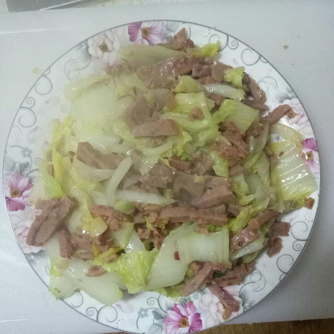 大白菜炖午餐肉