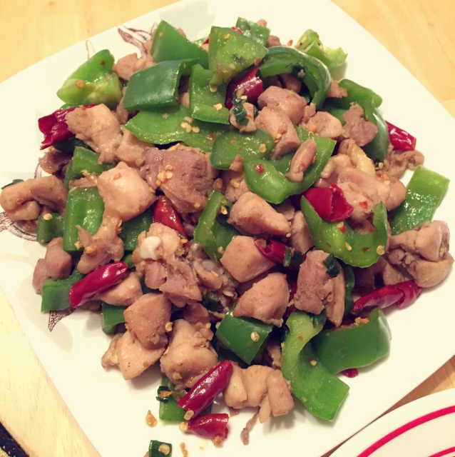 青椒辣子鸡丁