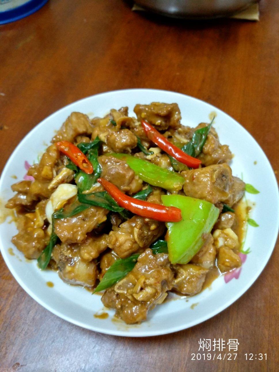 春笋焖排骨