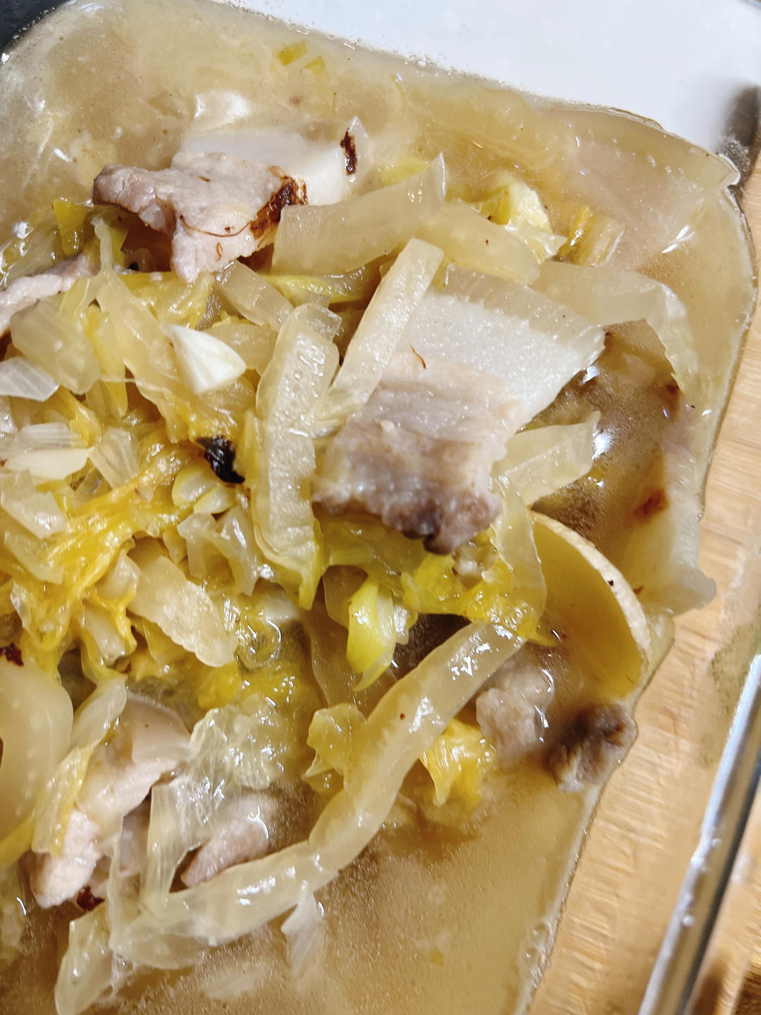 东北酸菜炖白肉