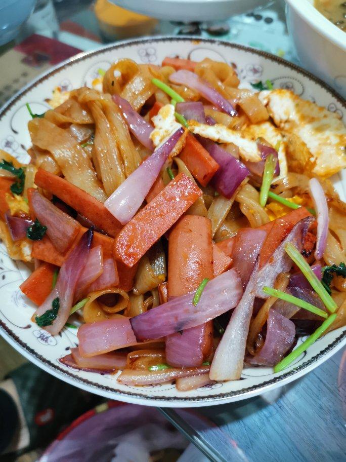 烤冷面变炒冷面