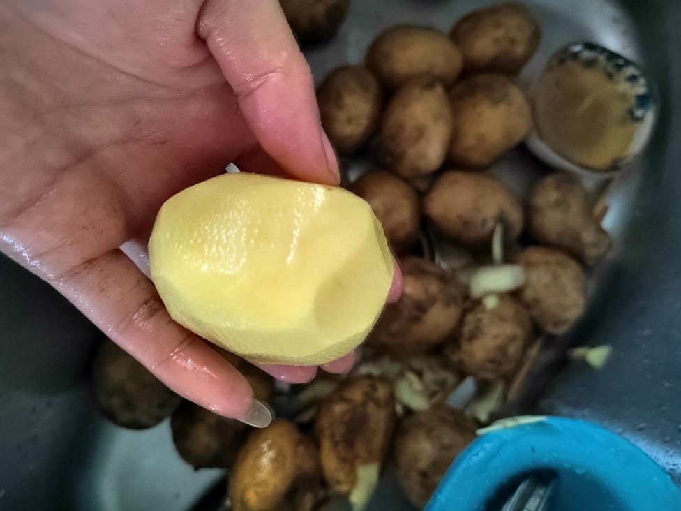 曬土豆干的做法 步驟3