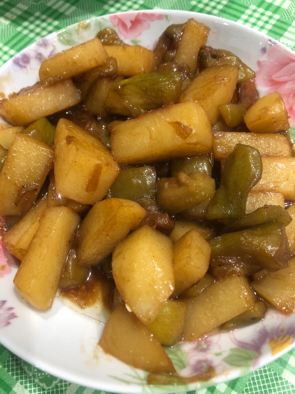 红烧茄子烧土豆（好吃少油）