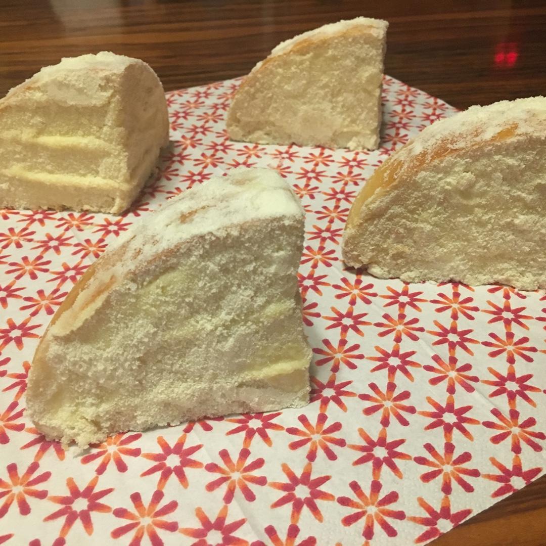 炼乳奶酪包---有面包机的同学做起来更方便哦~~