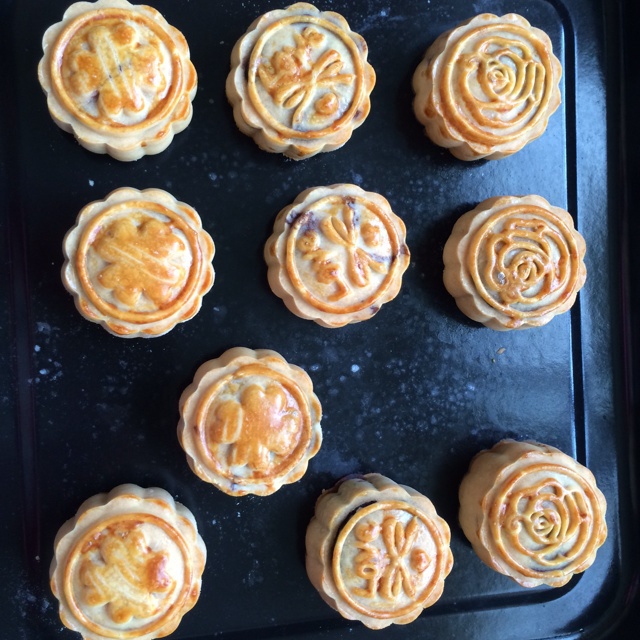 广式豆沙月饼