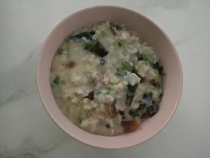 妈妈👩教我做的皮蛋瘦肉粥🥣简单快捷美味😋