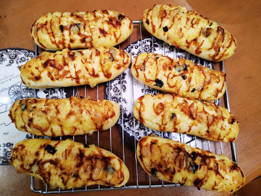 自用10年的台式万能面团新食谱来啦-肉松芝士条面包