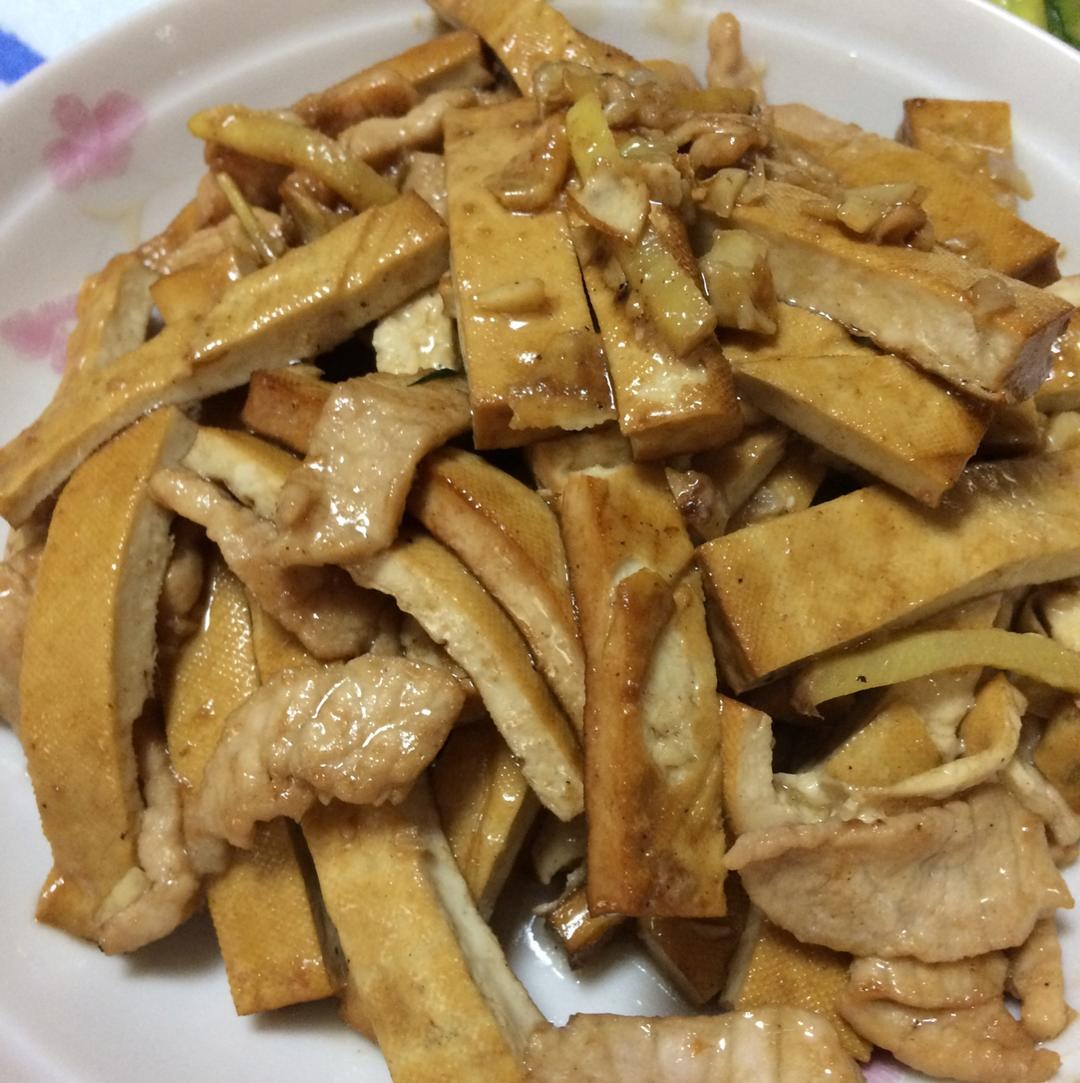 芹菜香干炒肉丝