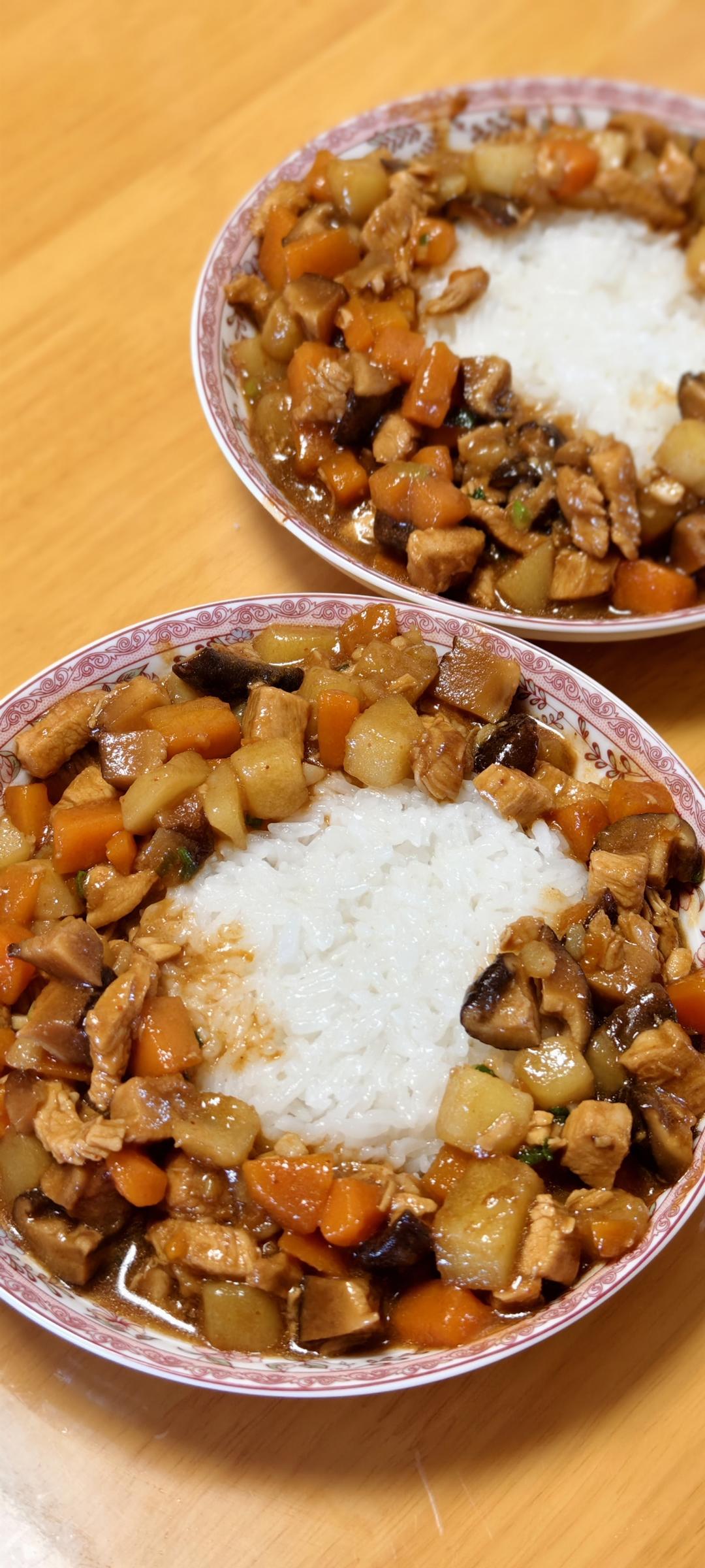 鸡肉盖浇饭