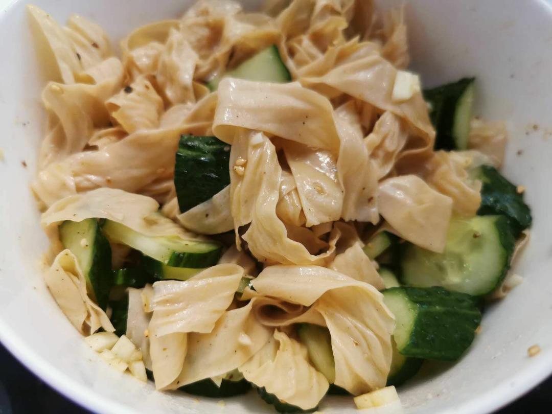 凉拌油豆皮