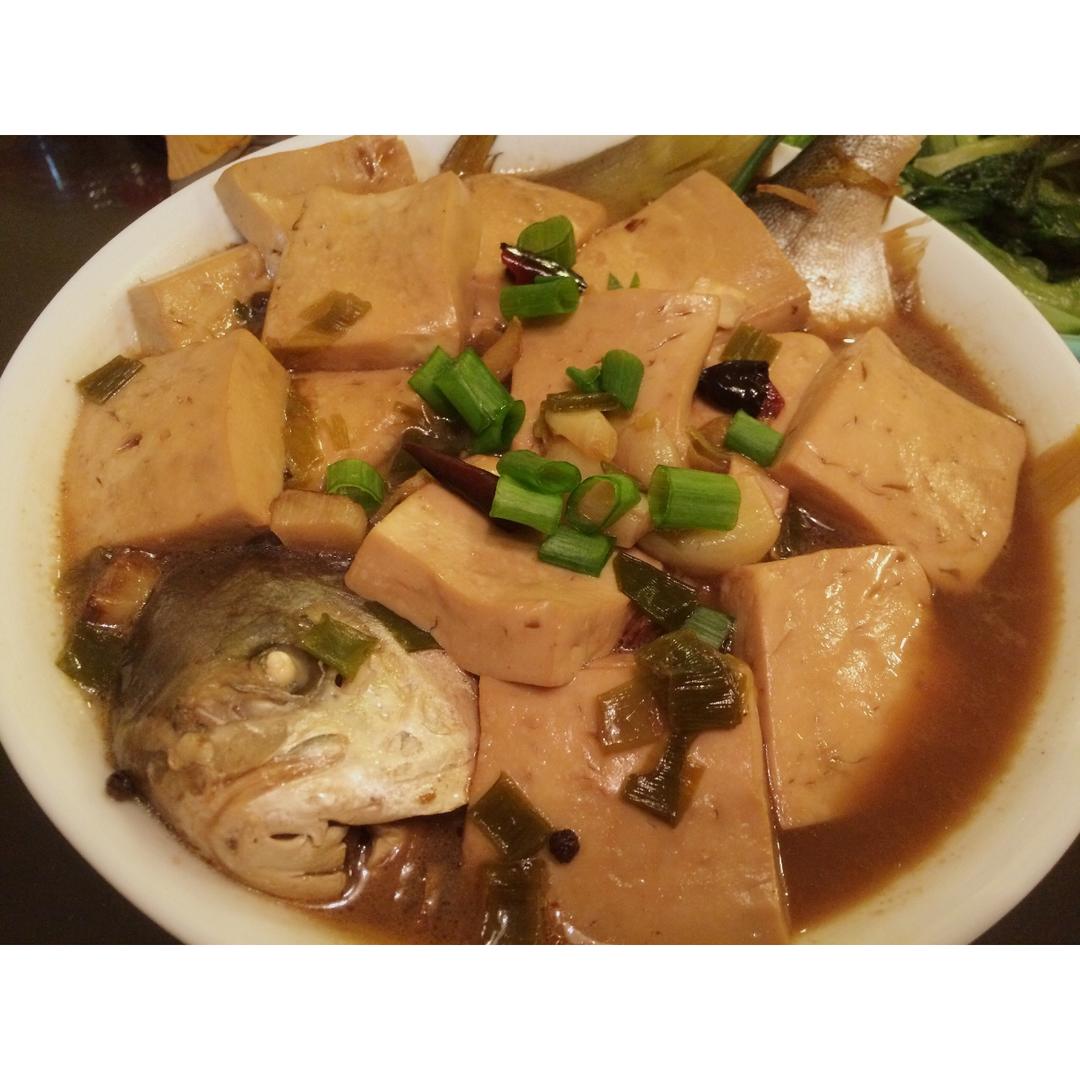 鲳鱼烧豆腐