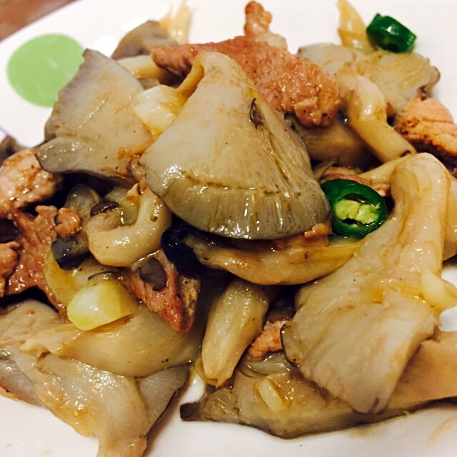 蘑菇炒肉