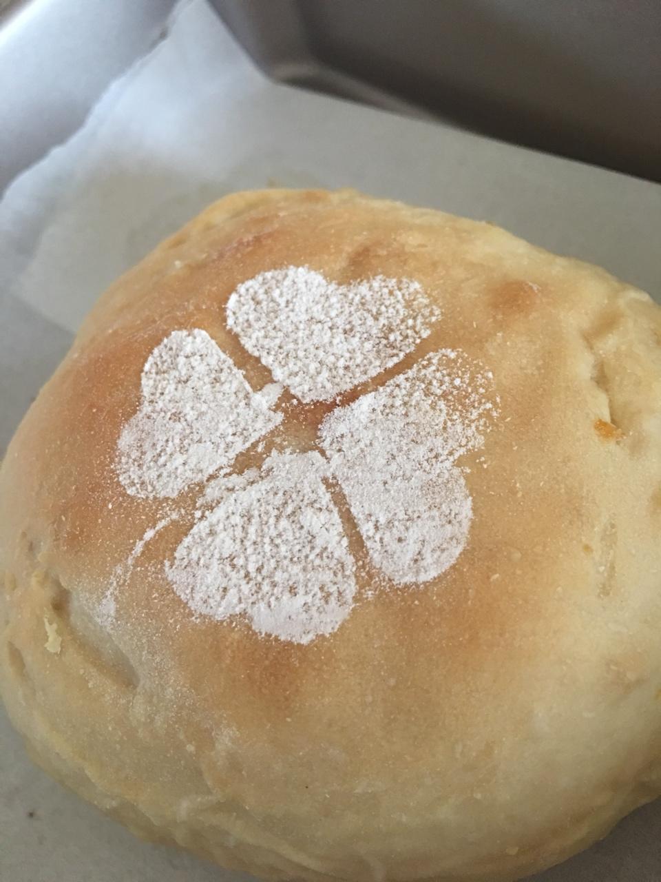 诱人解暑的“橘子花”软欧包