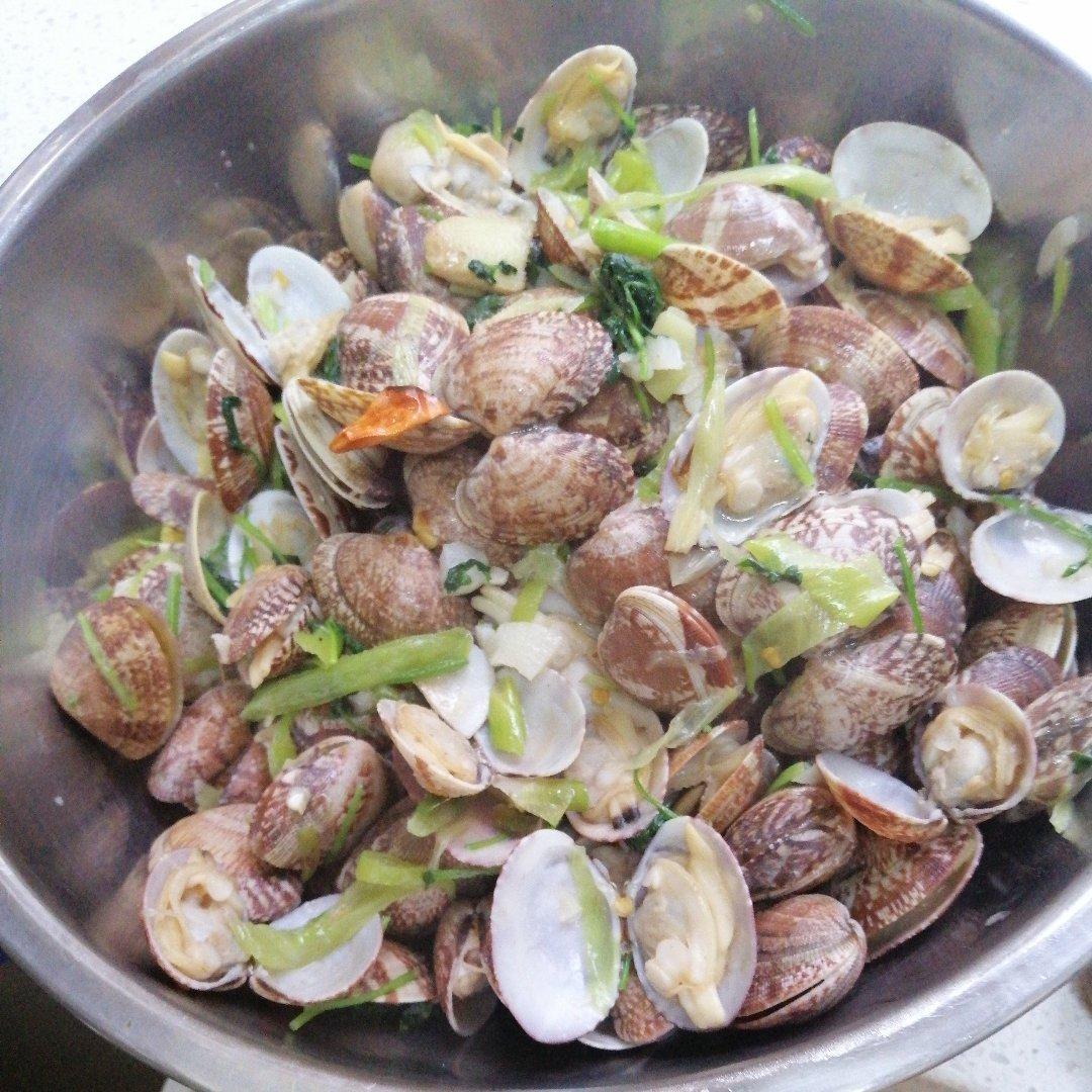 蒜蓉辣炒花蛤