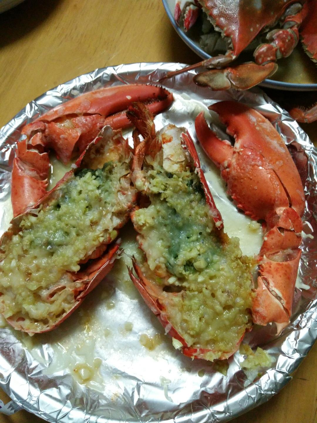 蒜蓉芝士焗波士顿龙虾