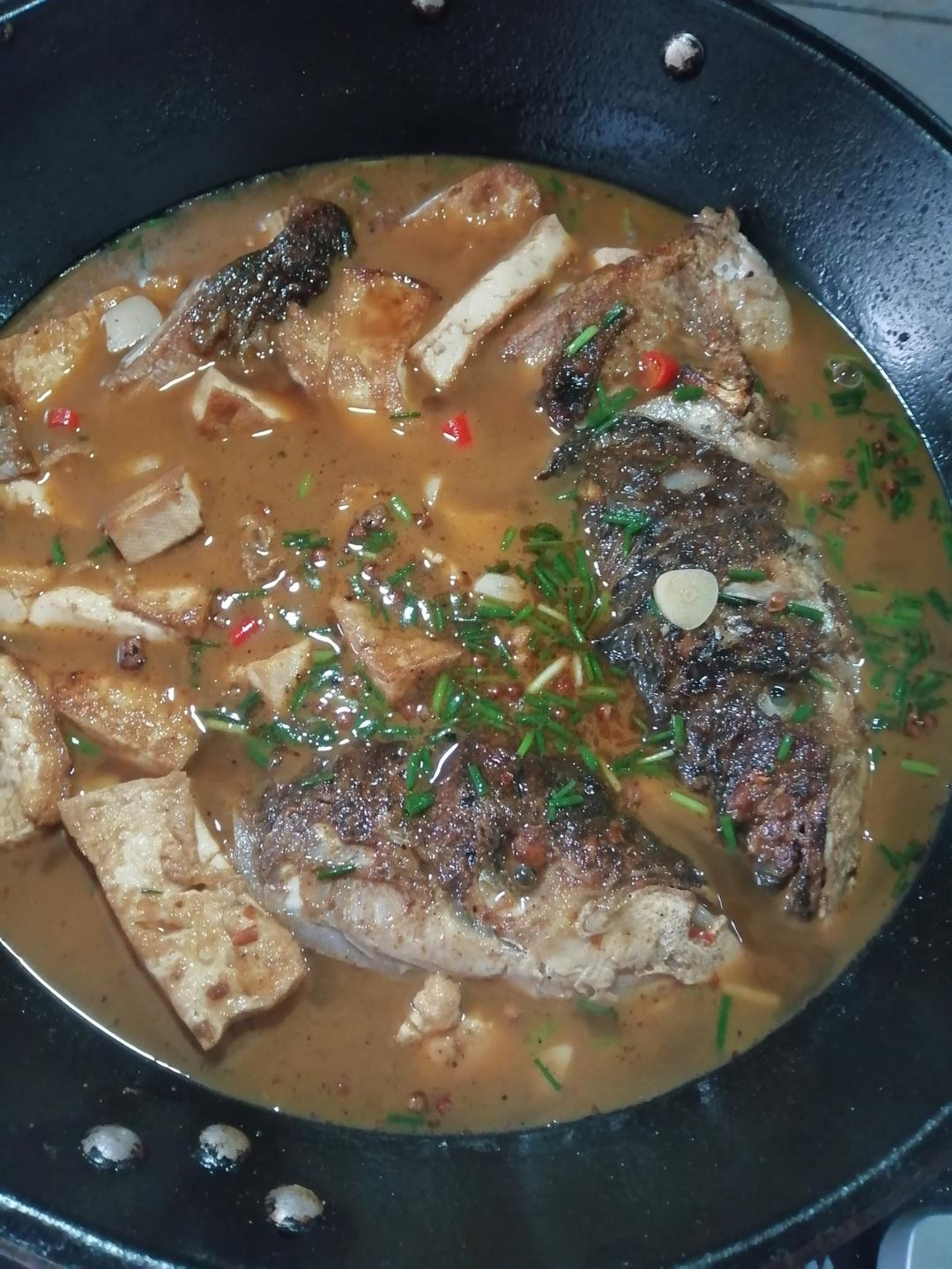 红烧鱼头