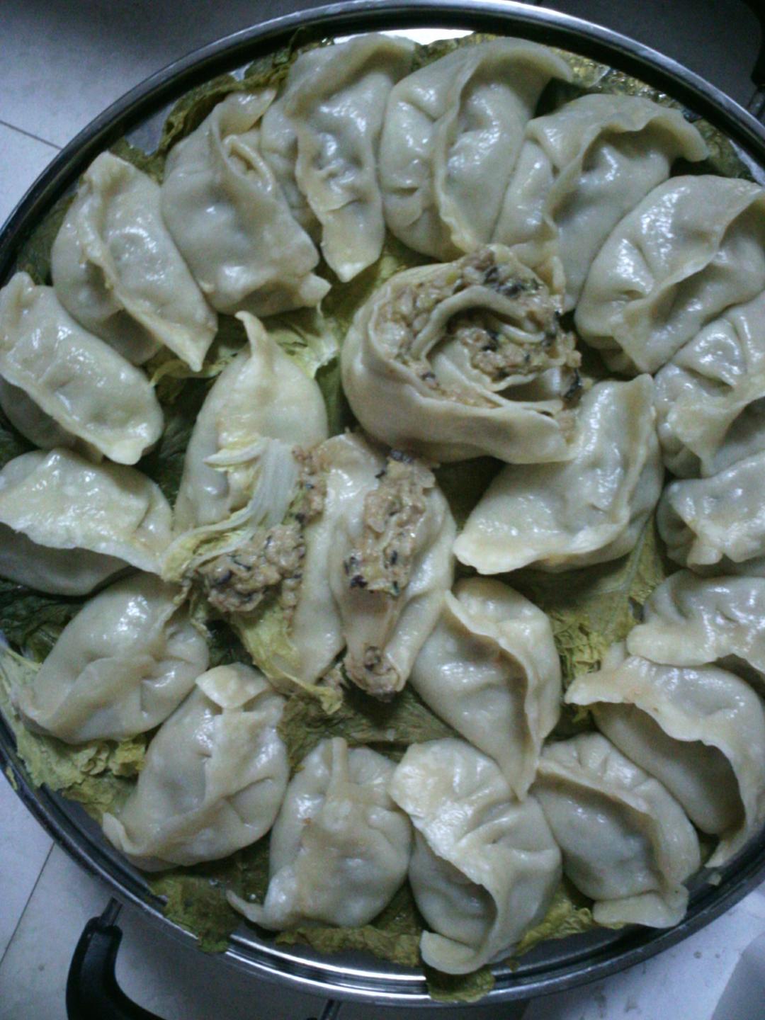 猪肉大葱烫面蒸饺