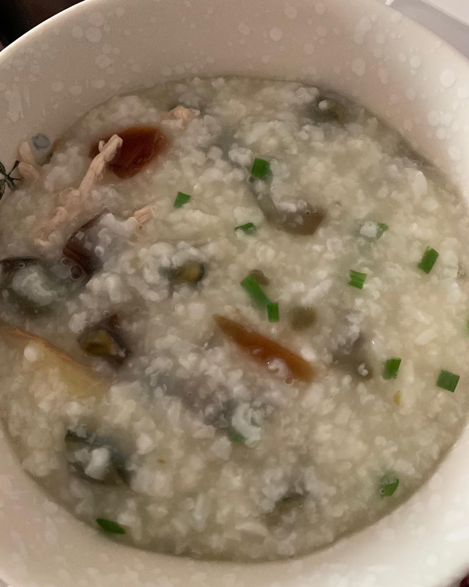 十五分钟快手之香滑皮蛋瘦肉粥(附五分钟电饭煲电压力锅更快捷方法)