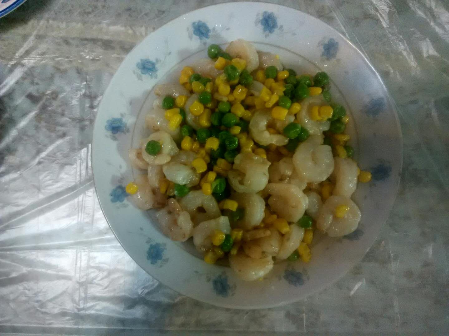 青豆玉米炒虾仁