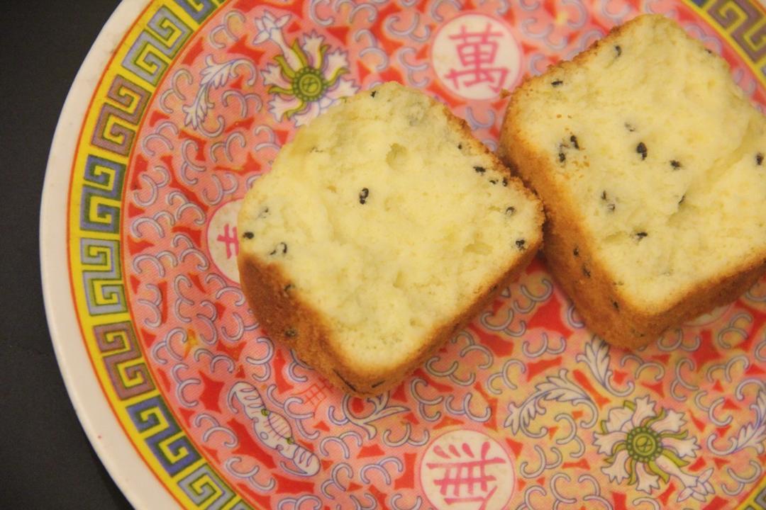 我不是磅蛋糕！黑芝麻柠檬蛋糕