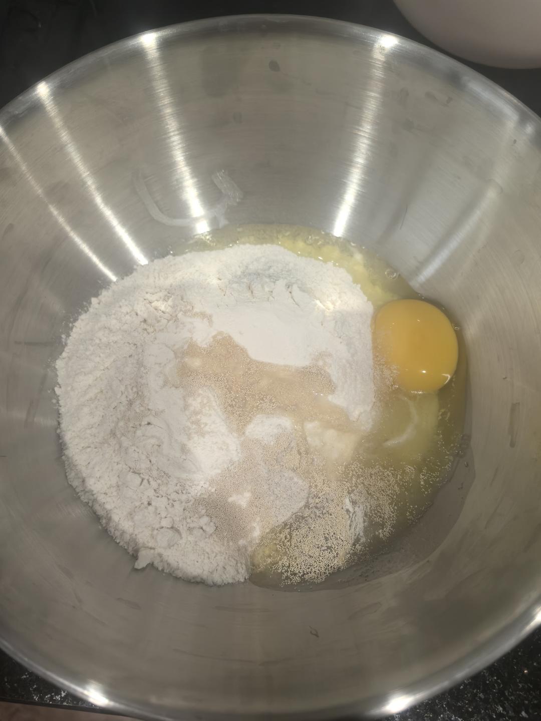 纯奶手撕吐司的做法 步骤1