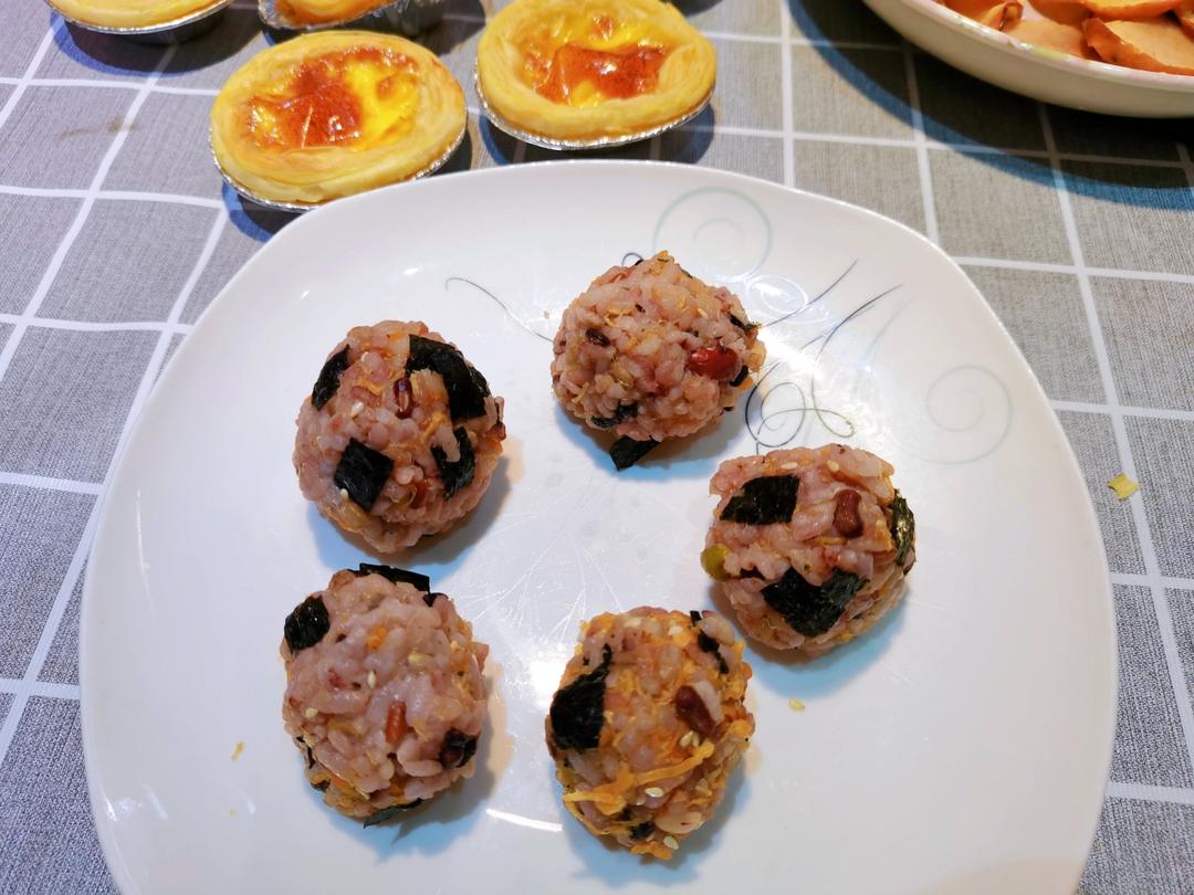 五彩减脂杂粮饭团 一 苏泊尔远红外电饭锅