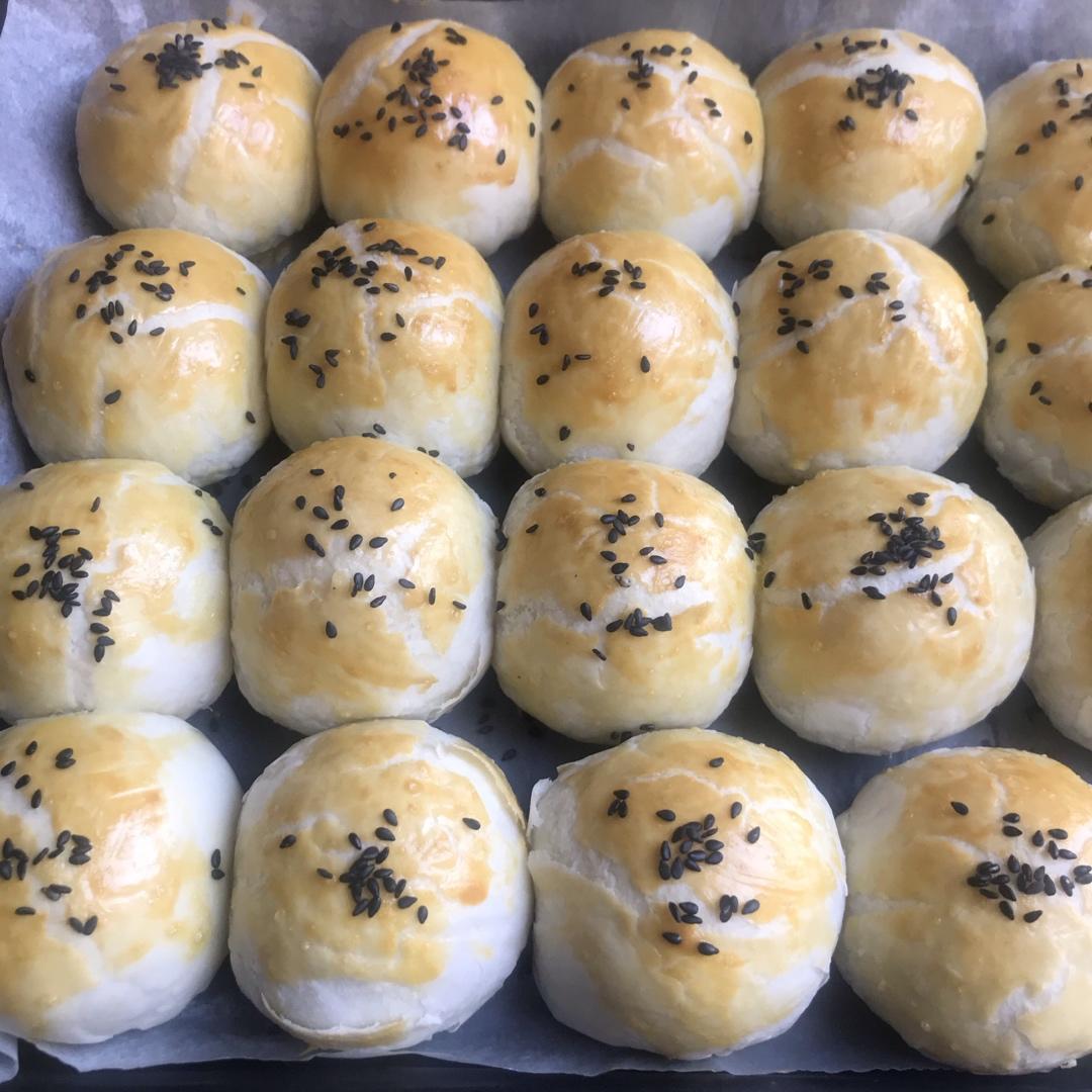 百吃不腻的蛋黄酥