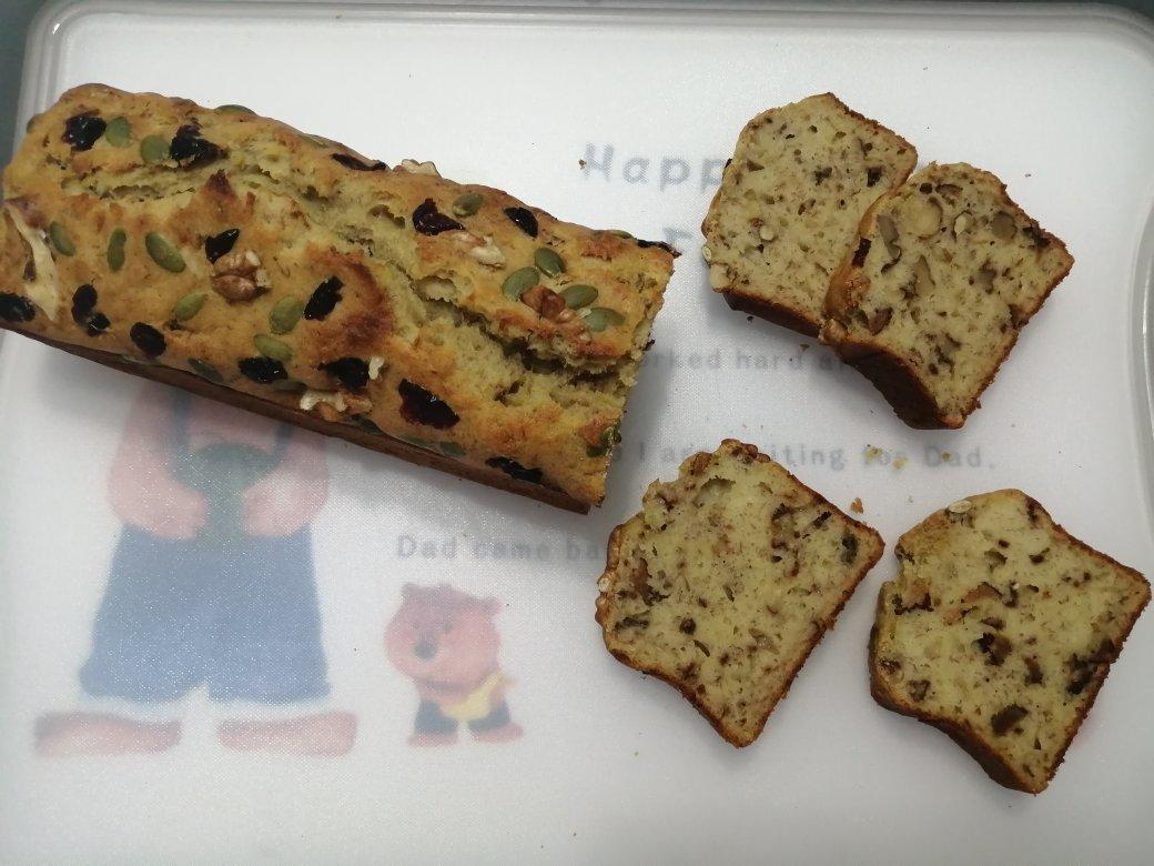 简易版香蕉核桃蛋糕