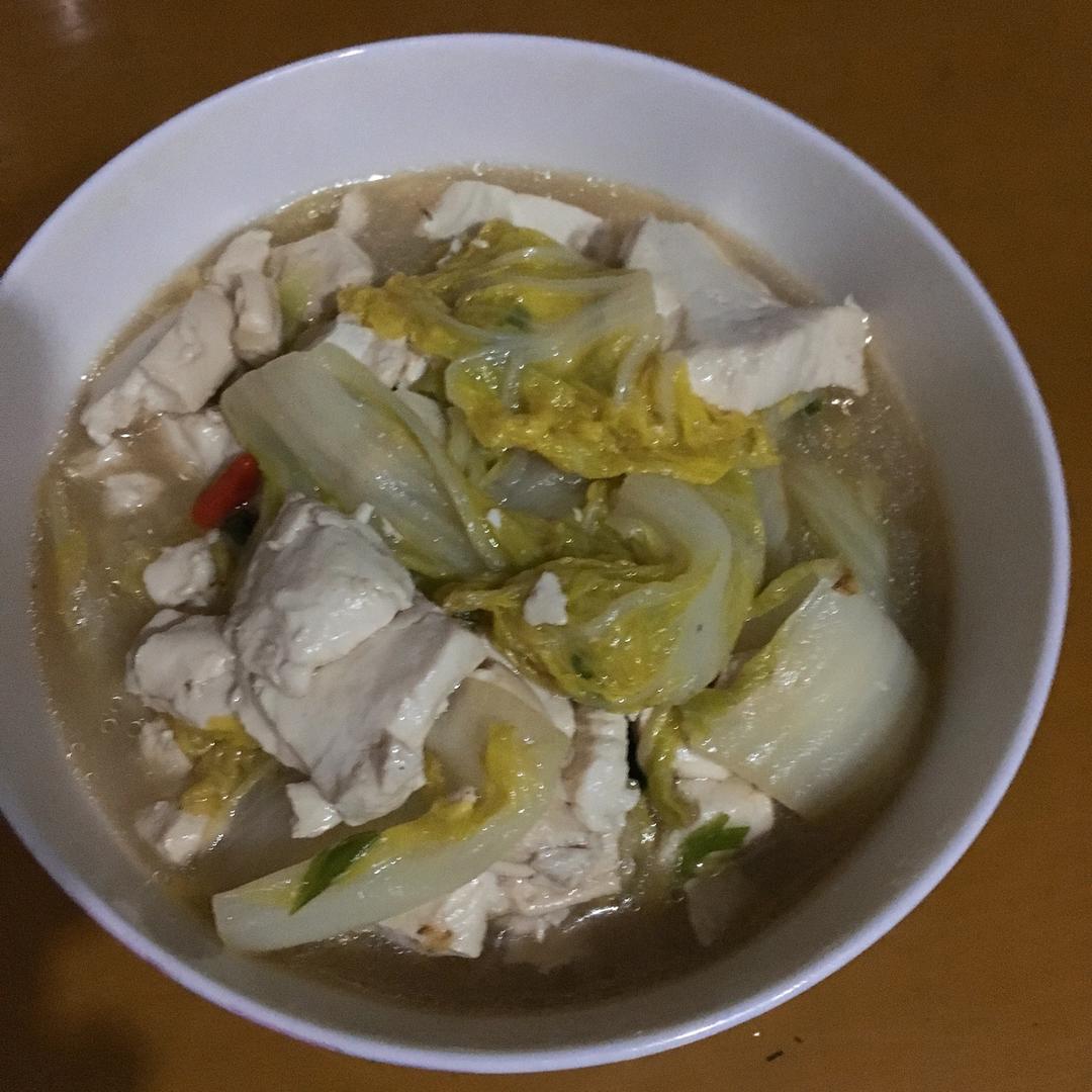 冬季家常菜：白菜炖豆腐