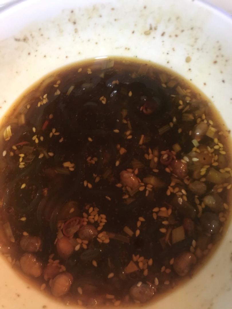 秘制简单酸辣粉