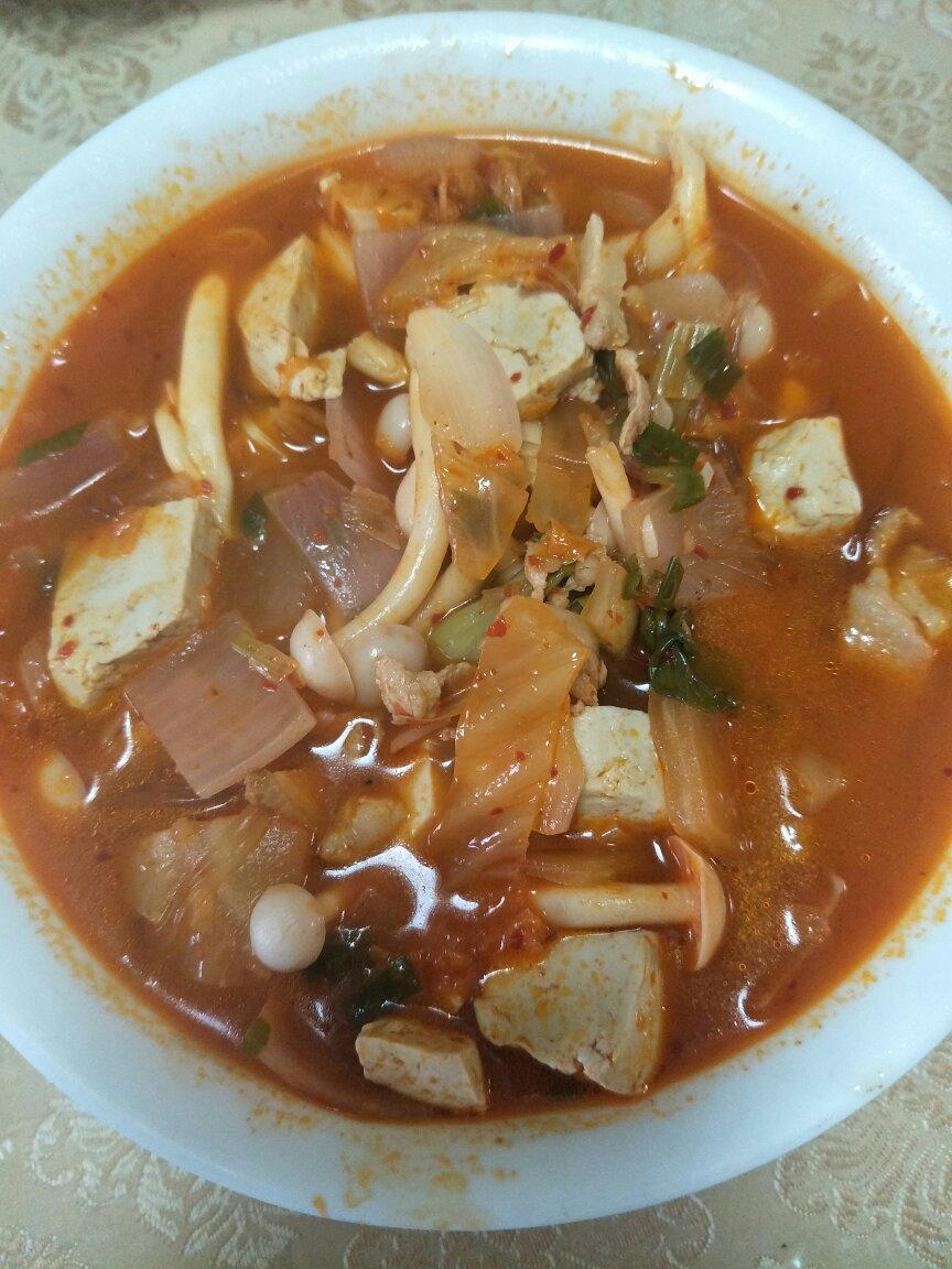 0油脂的韩国泡菜汤