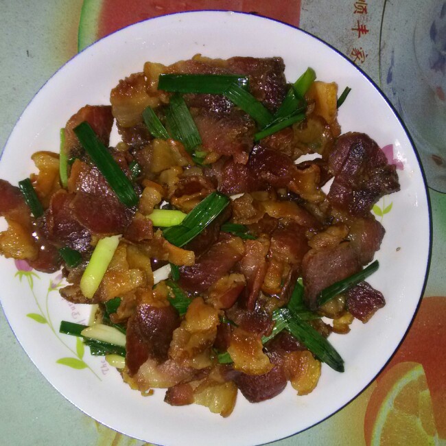 蒜苗炒腊肉