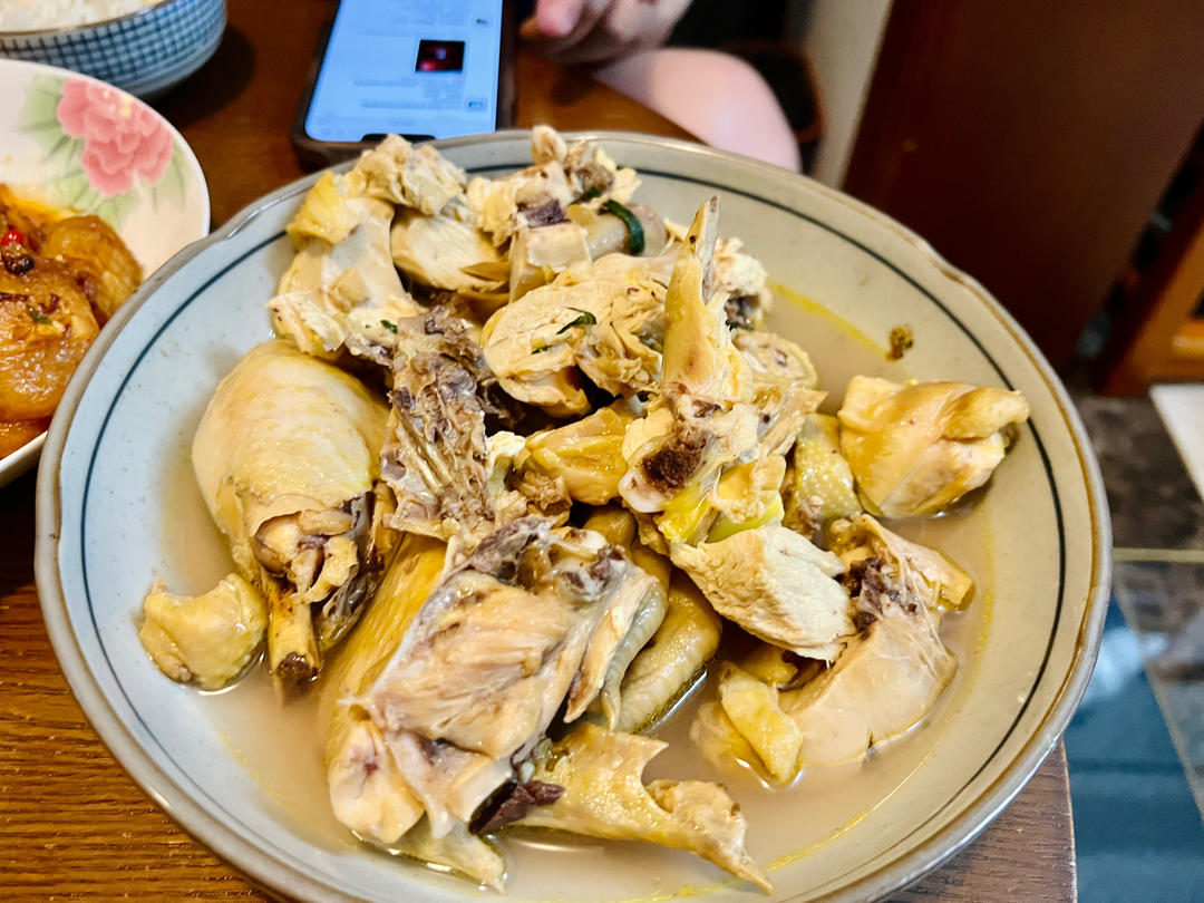 广东湛江特色美食——隔水蒸鸡 原汁原味 鸡滑肉嫩