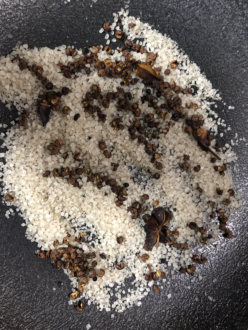 首次成功的盐水鸭腿