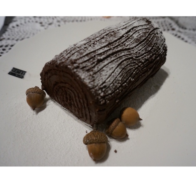 圣诞树干蛋糕（Christmas Log）