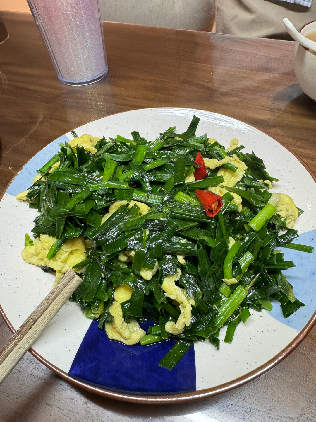 韭菜炒鸡蛋——三分钟快手下饭菜 掌握火候的秘诀