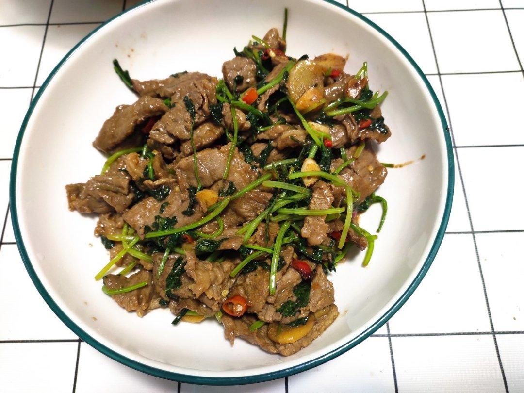小炒牛肉（小白也可以做的超好吃！！）