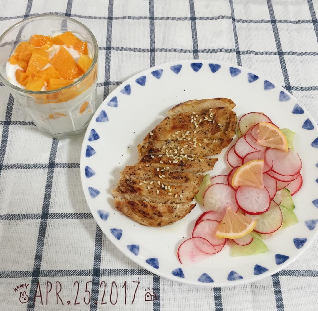 酷炫屌炸天好吃的煎鸡胸肉（香蒜蜂蜜煎鸡胸肉）