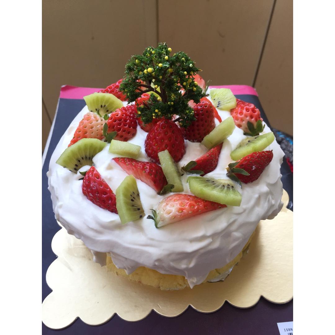草莓裸蛋糕