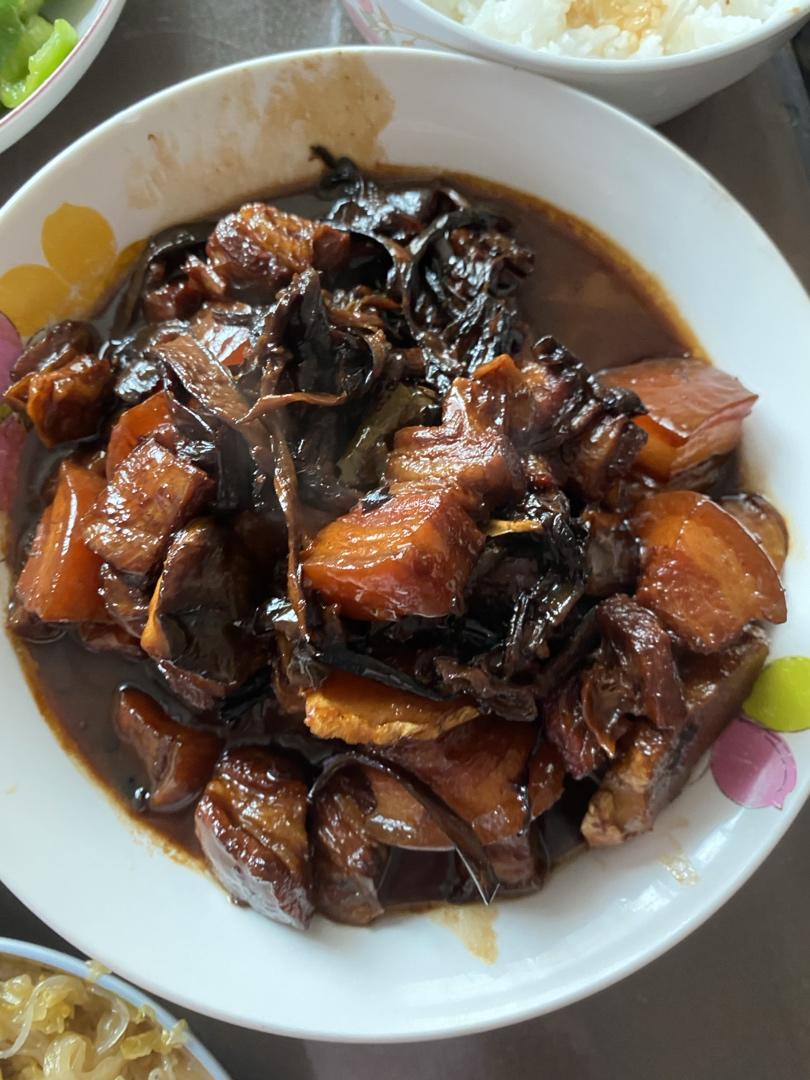 榛蘑炖黑猪肉【山姆厨房】