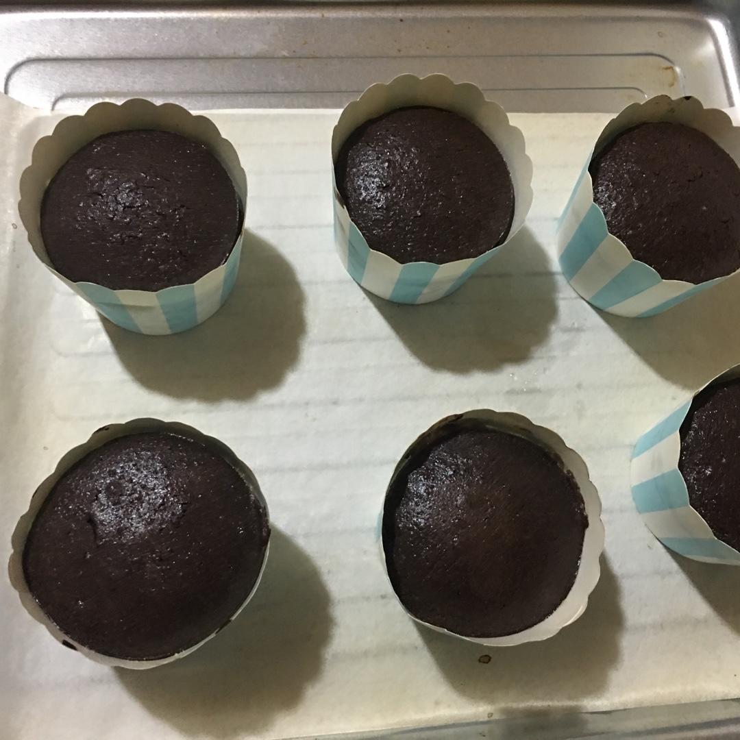 《Tinrry下午茶》教你做巧克力流心