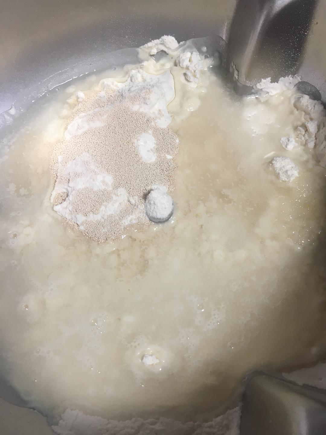 纯奶手撕吐司的做法 步骤1