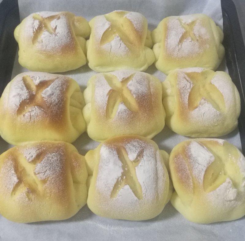 超软牛奶小面包