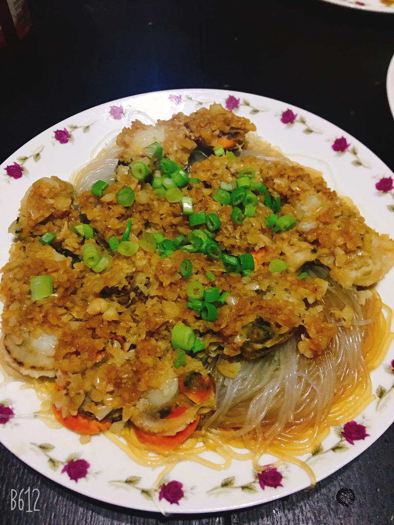 蒜蓉粉丝蒸扇贝