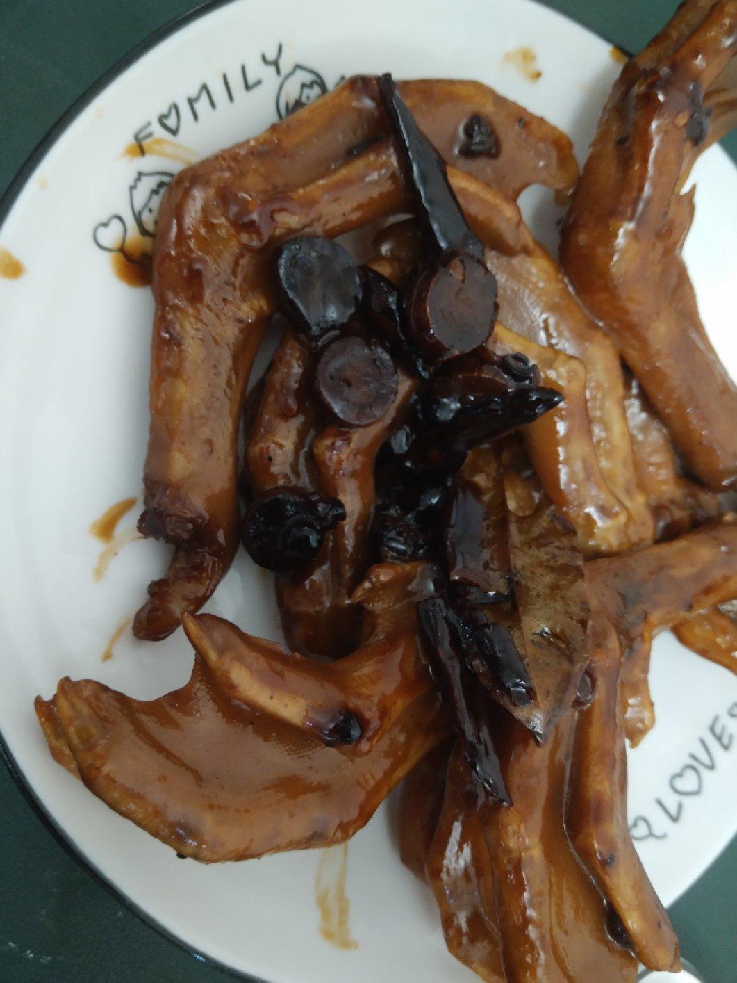 酱香鸭掌