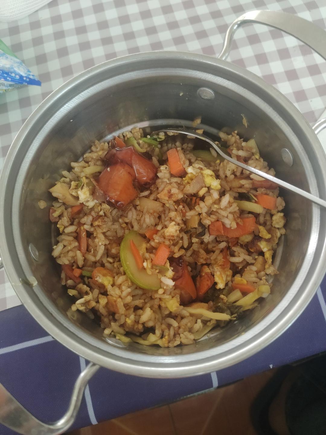 好吃到停不下来的酱油蛋炒饭