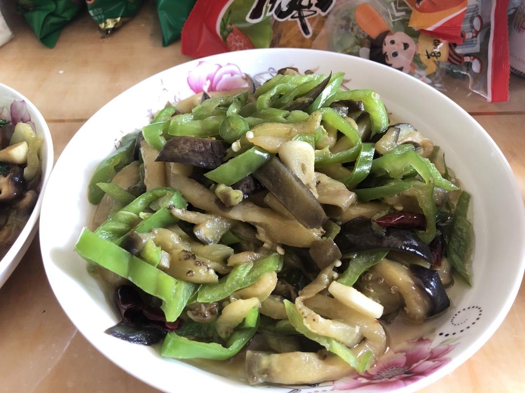 青椒炒茄子