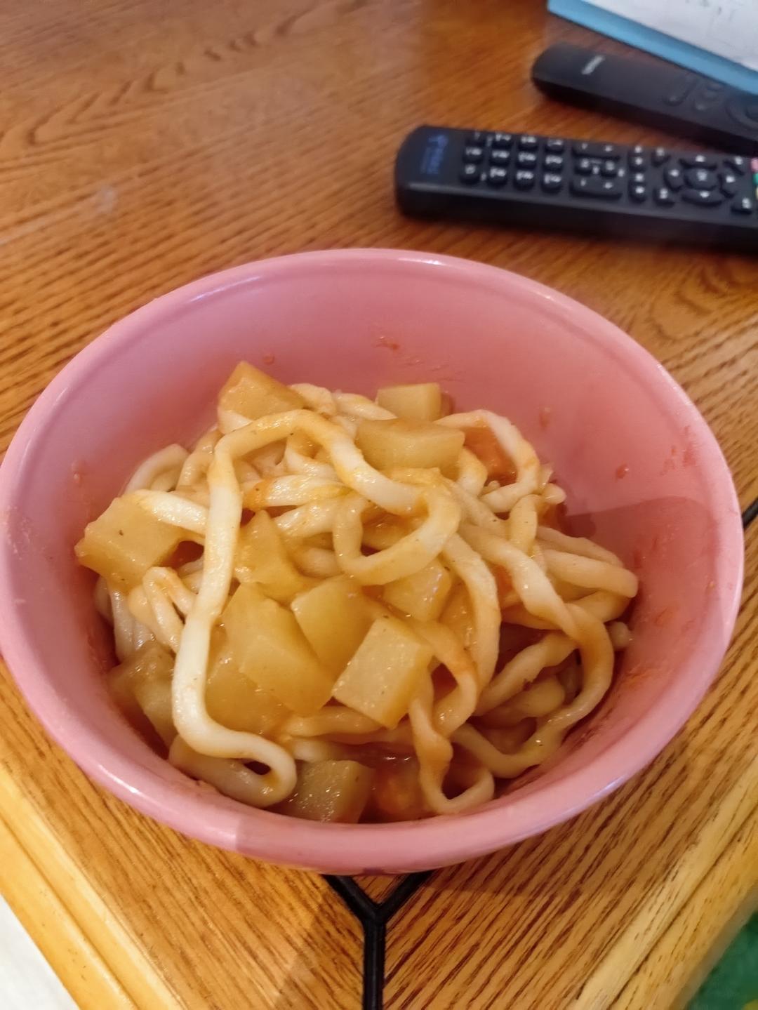 好吃到舔碗底番茄土豆肥牛焖面❗️十分钟快手