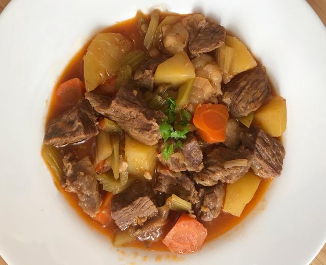 Goulash炖牛肉-留学简单料理的做法