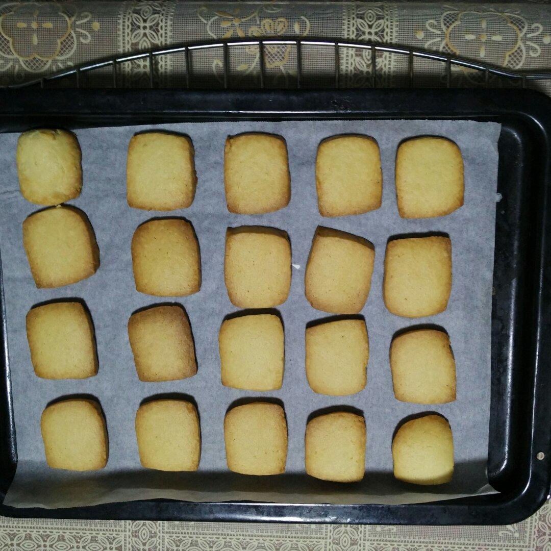 炼乳饼干